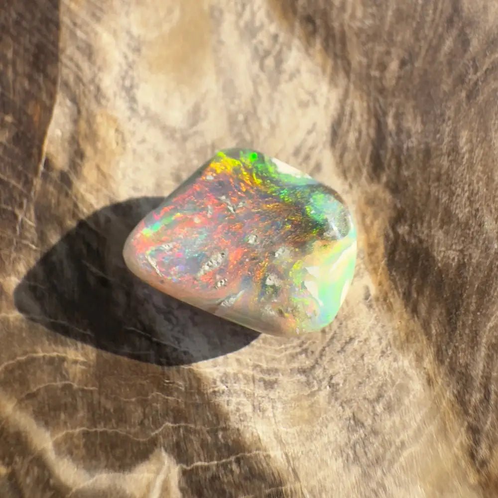 Hand - Cut Solid Lightning Ridge Nobby Opal 4.1carat