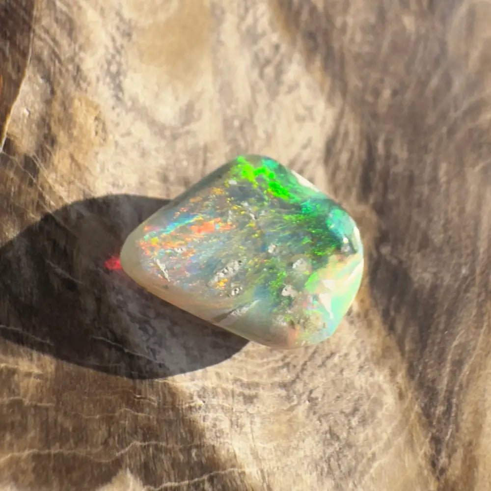 Hand - Cut Solid Lightning Ridge Nobby Opal 4.1carat
