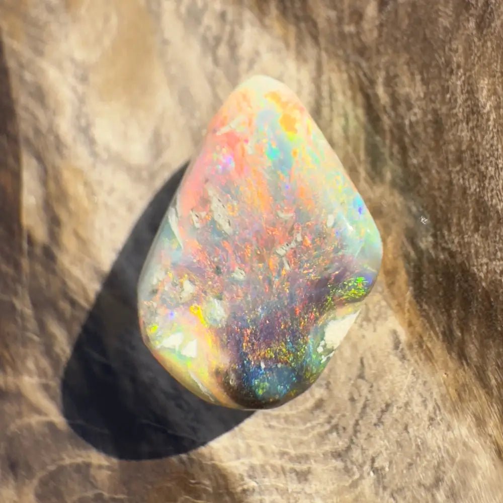 Hand - Cut Solid Lightning Ridge Nobby Opal 4.1carat