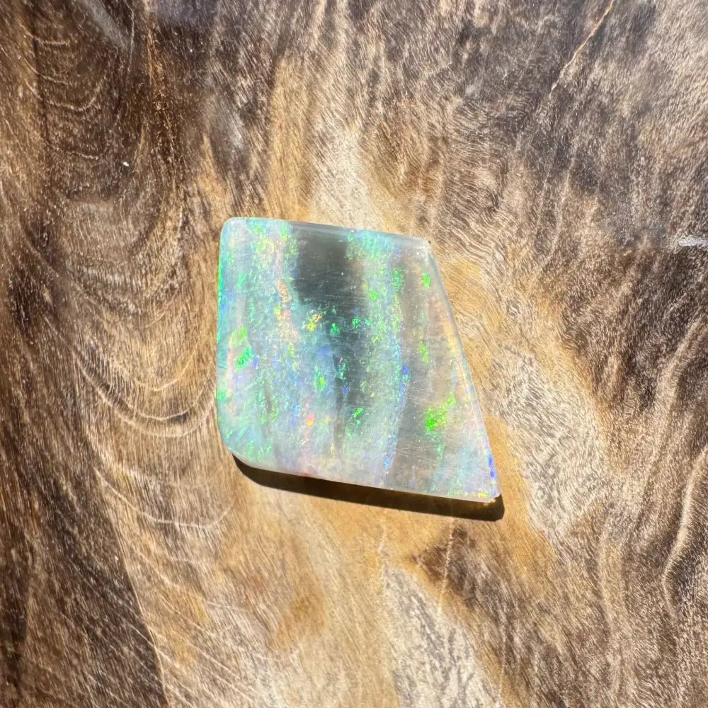Hand - Cut Solid Lightning Ridge Opal 1.7carat