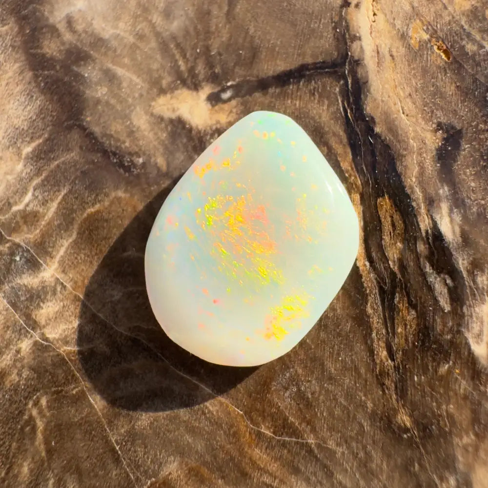 Hand-Cut Solid Lightning Ridge Opal 2.9carat