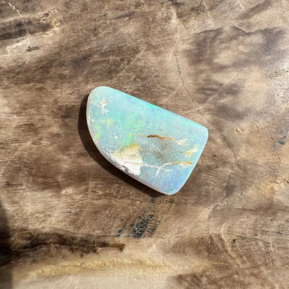 Hand - Cut Solid Lightning Ridge Opal 3.2carat