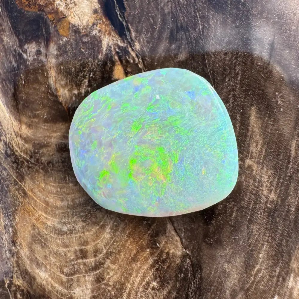 Hand - Cut Solid Lightning Ridge Opal 5.7carat