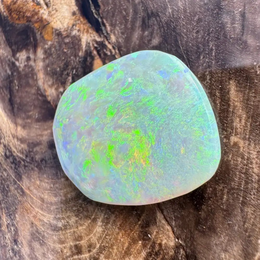Hand - Cut Solid Lightning Ridge Opal 5.7carat