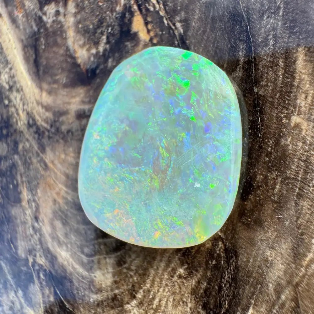 Hand - Cut Solid Lightning Ridge Opal 5.7carat