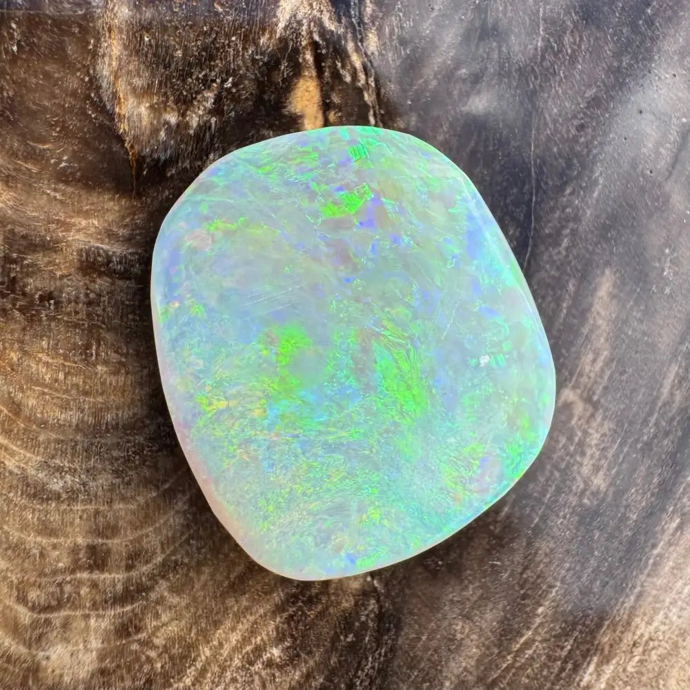 Hand - Cut Solid Lightning Ridge Opal 5.7carat