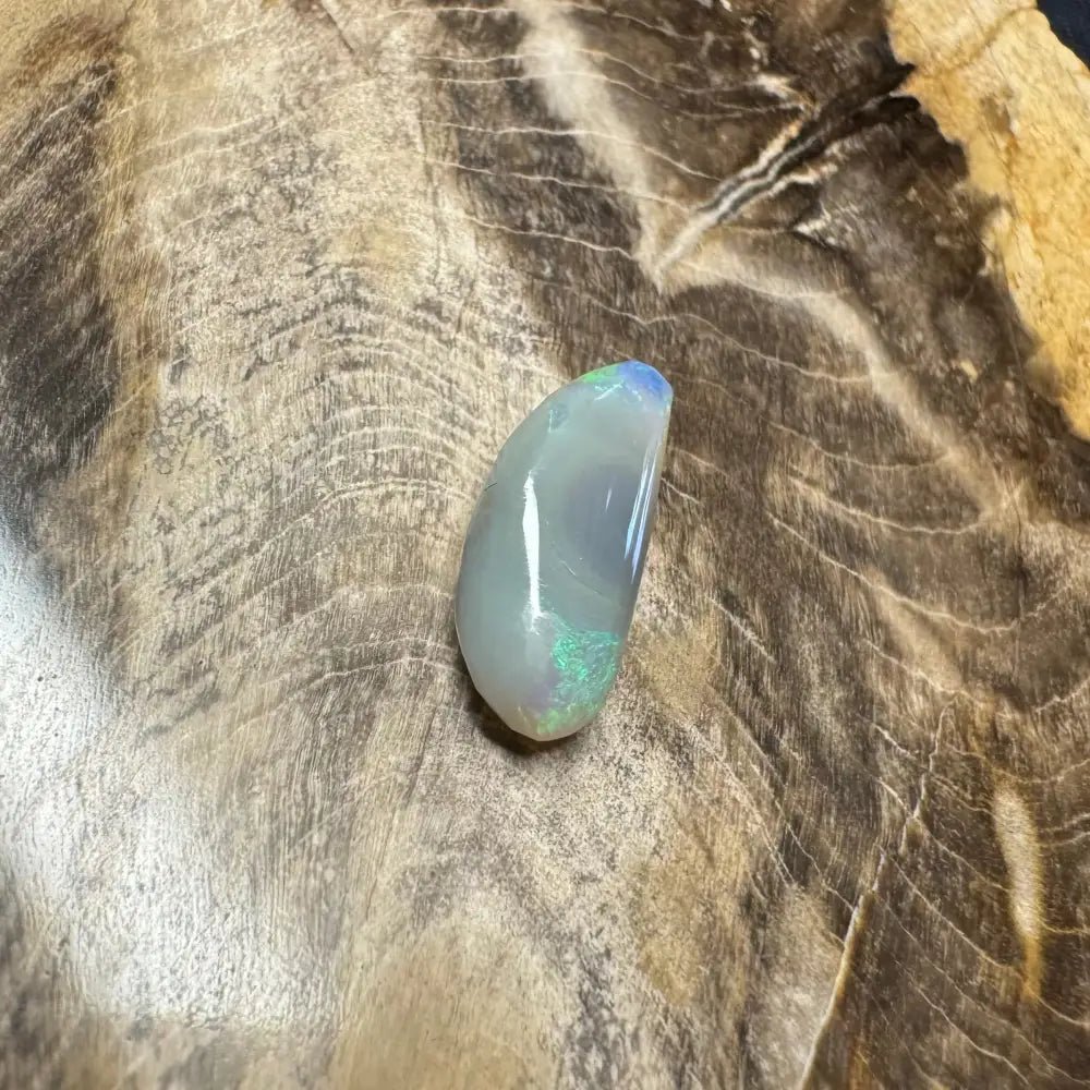 Hand - Cut Solid Lightning Ridge Semi Black Opal 1.2carat