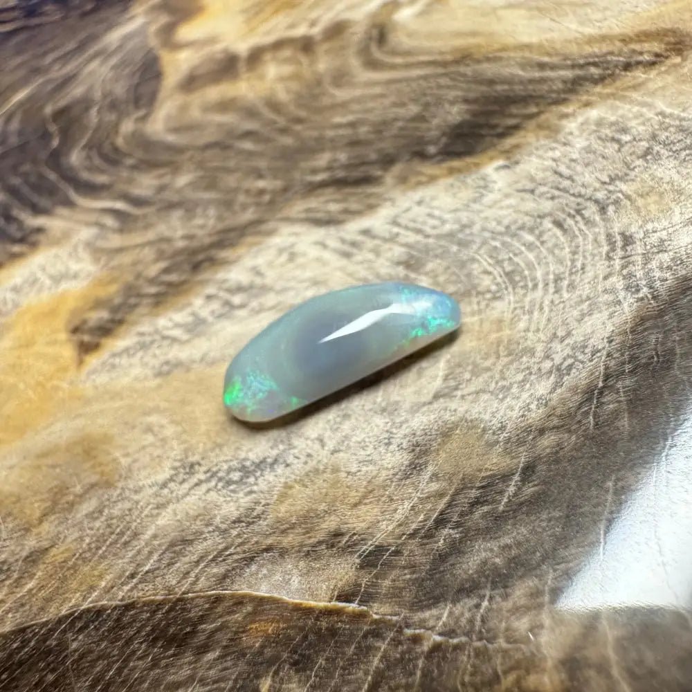 Hand - Cut Solid Lightning Ridge Semi Black Opal 1.2carat