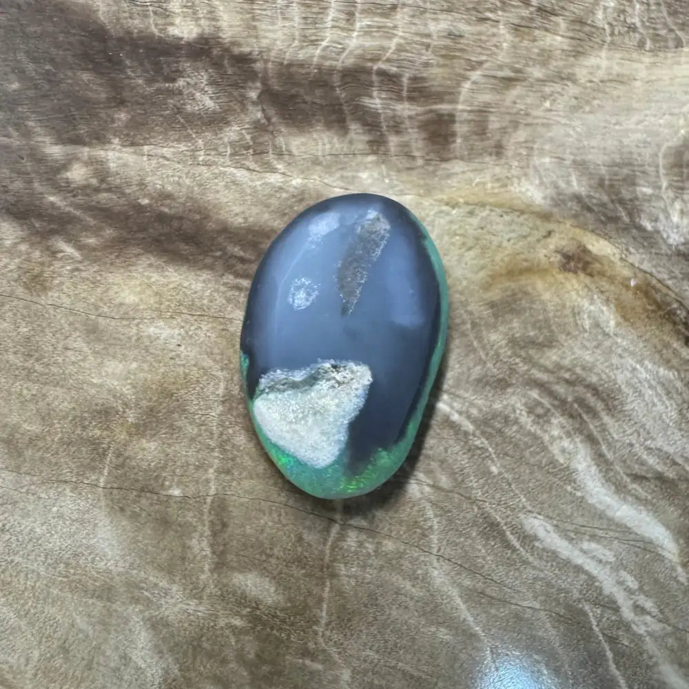 Hand - Cut Solid Lightning Ridge Semi Black Opal 2.0carat