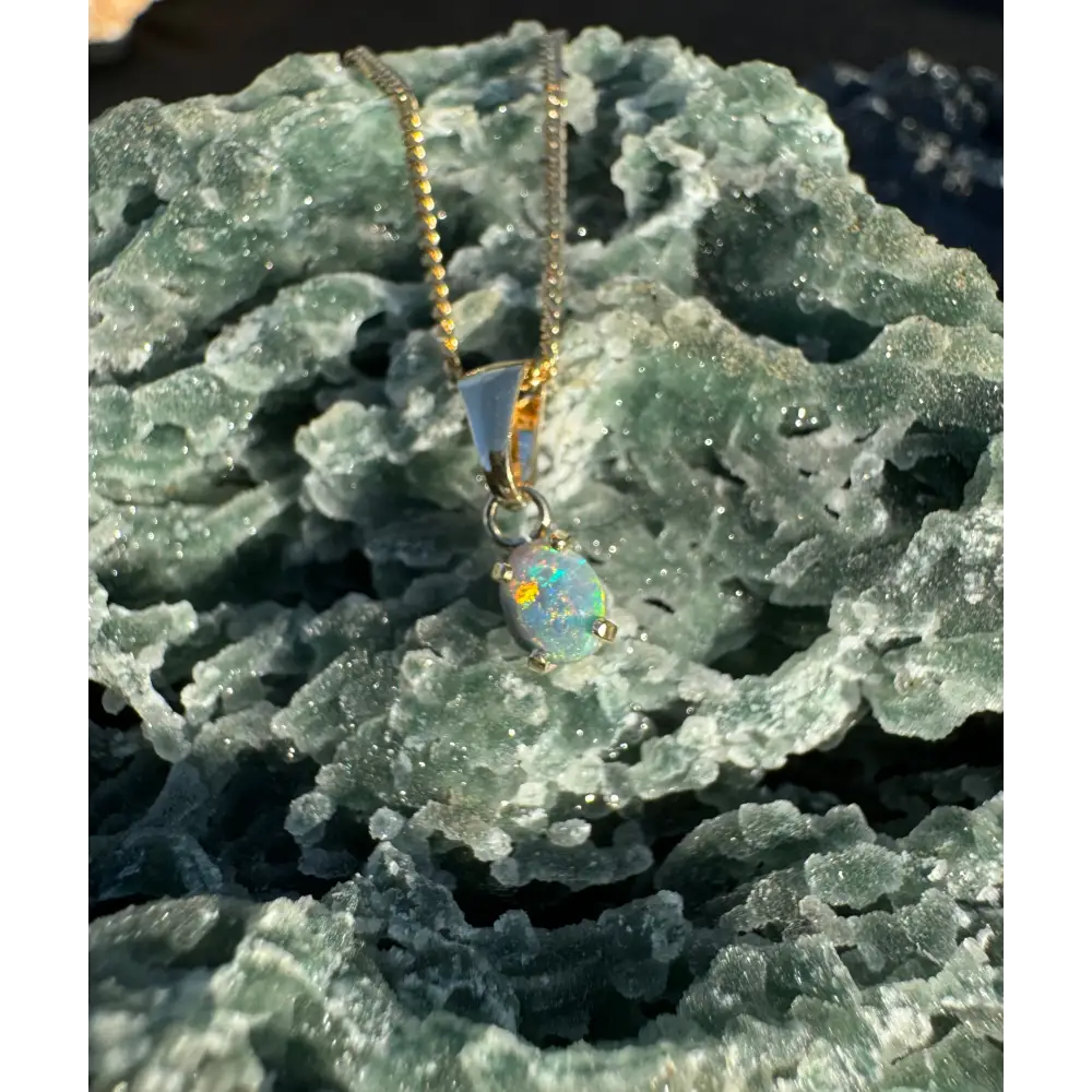 Handcrafted 9ct Solid Gold 0.7ct Lightning Ridge Black Opal Pendant