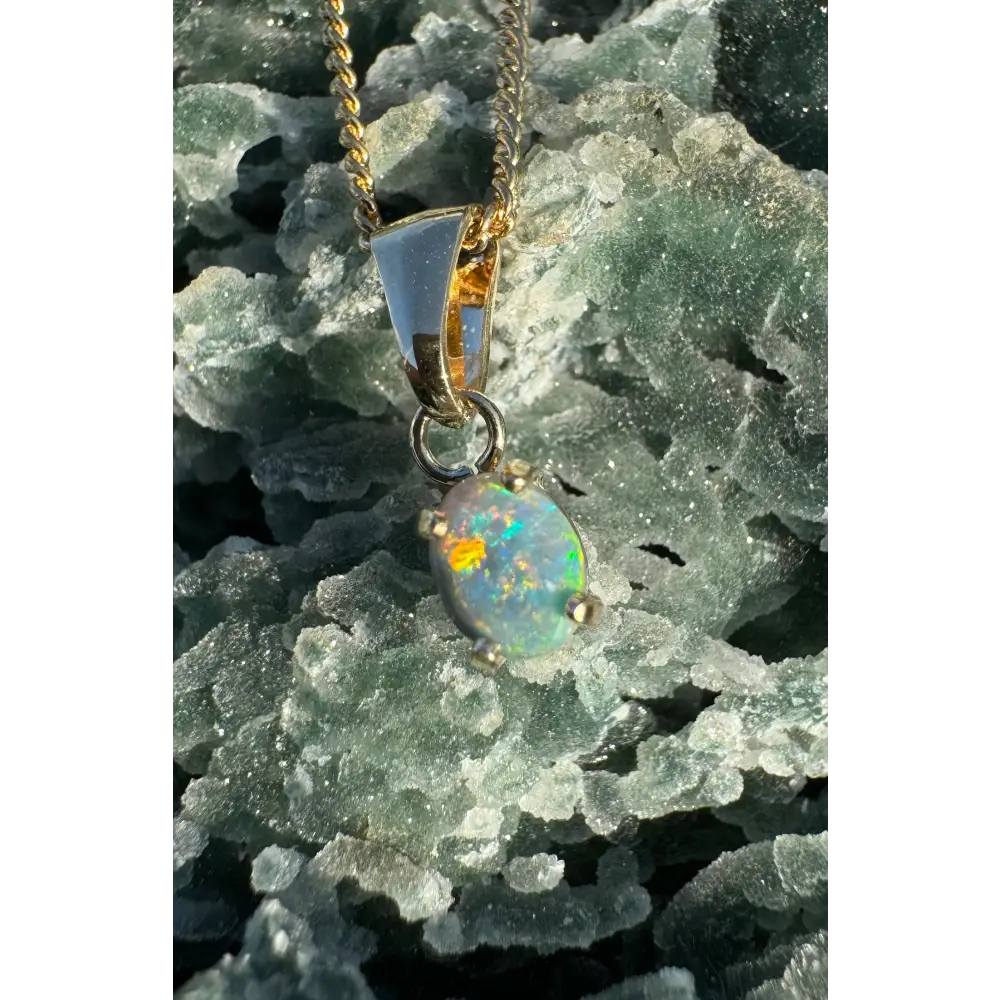 Handcrafted 9ct Solid Gold 0.7ct Lightning Ridge Black Opal Pendant