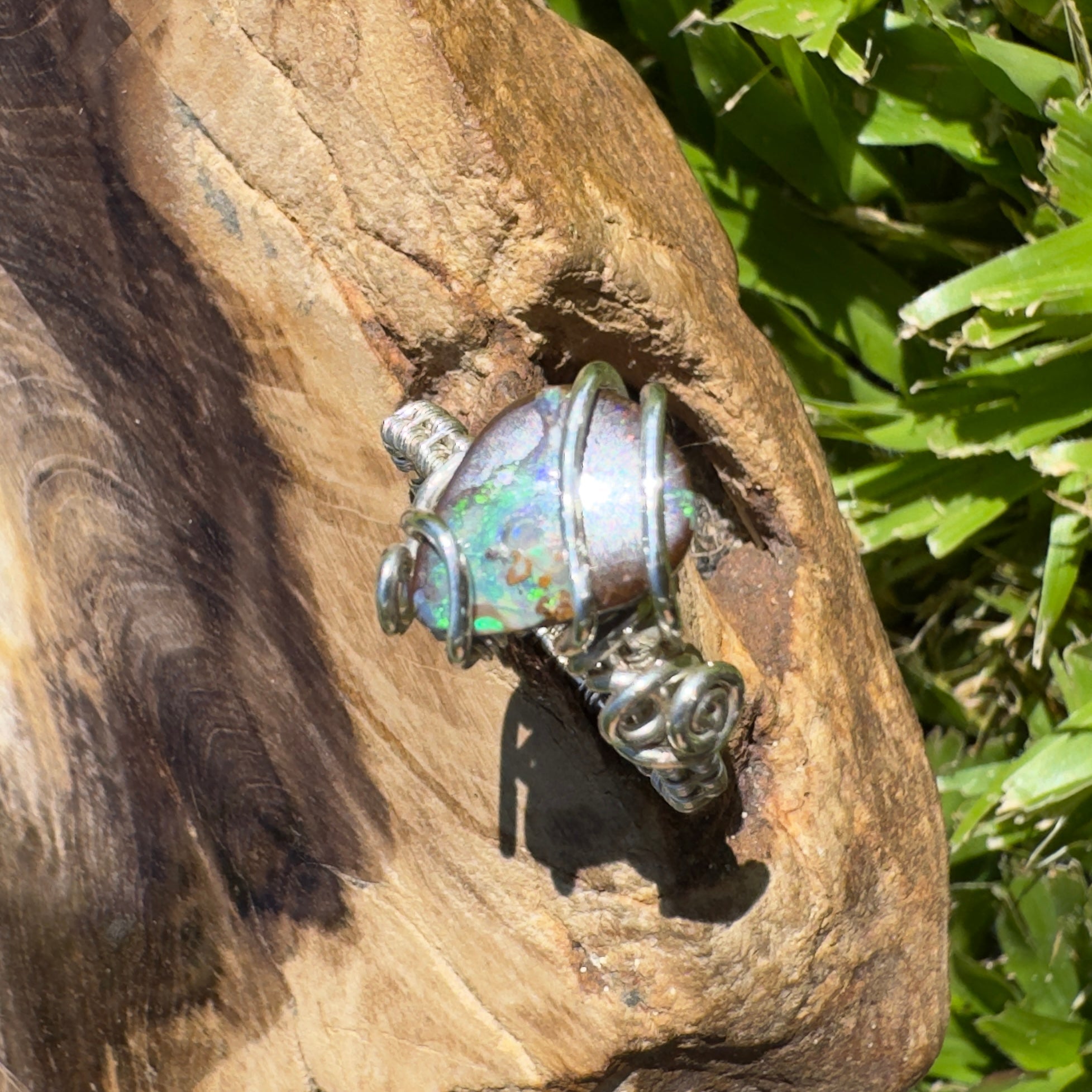 Ironstone Twist – 5.2ct Queensland Boulder Opal Ring