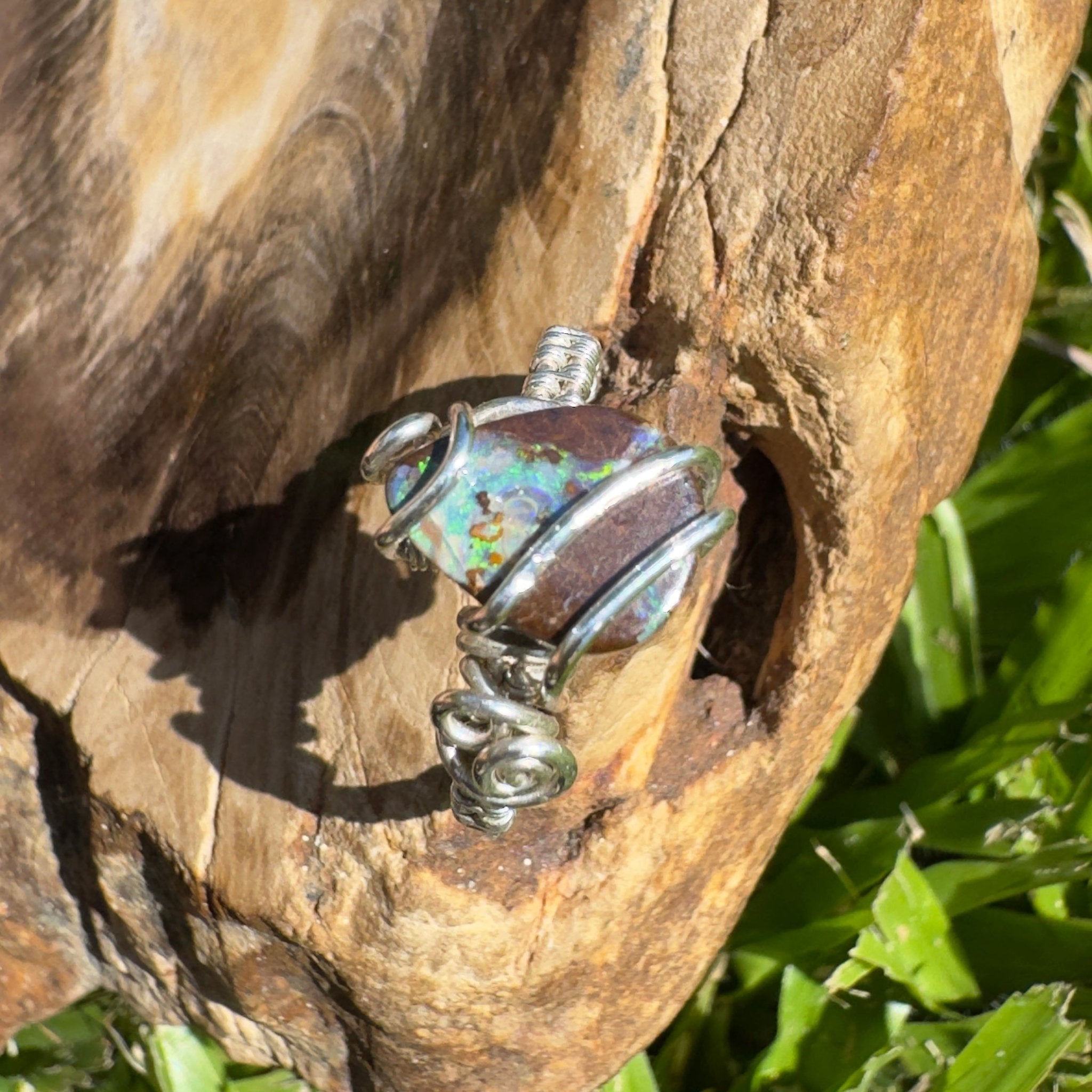 Ironstone Twist – 5.2ct Queensland Boulder Opal Ring