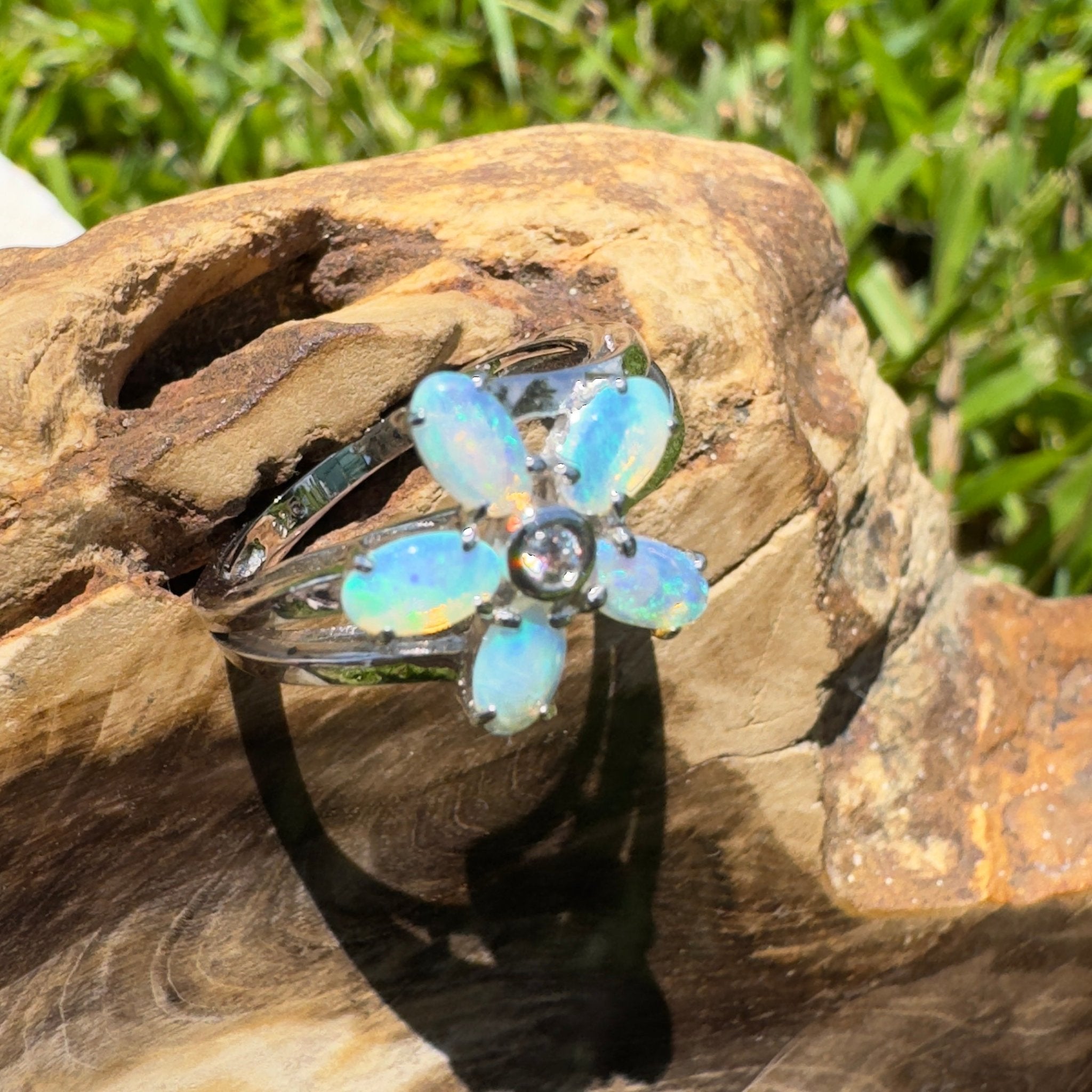 Jervis Blue Bloom – 1.5ct Solid Lightning Ridge Crystal Opal 925 Sterling Silver Ring