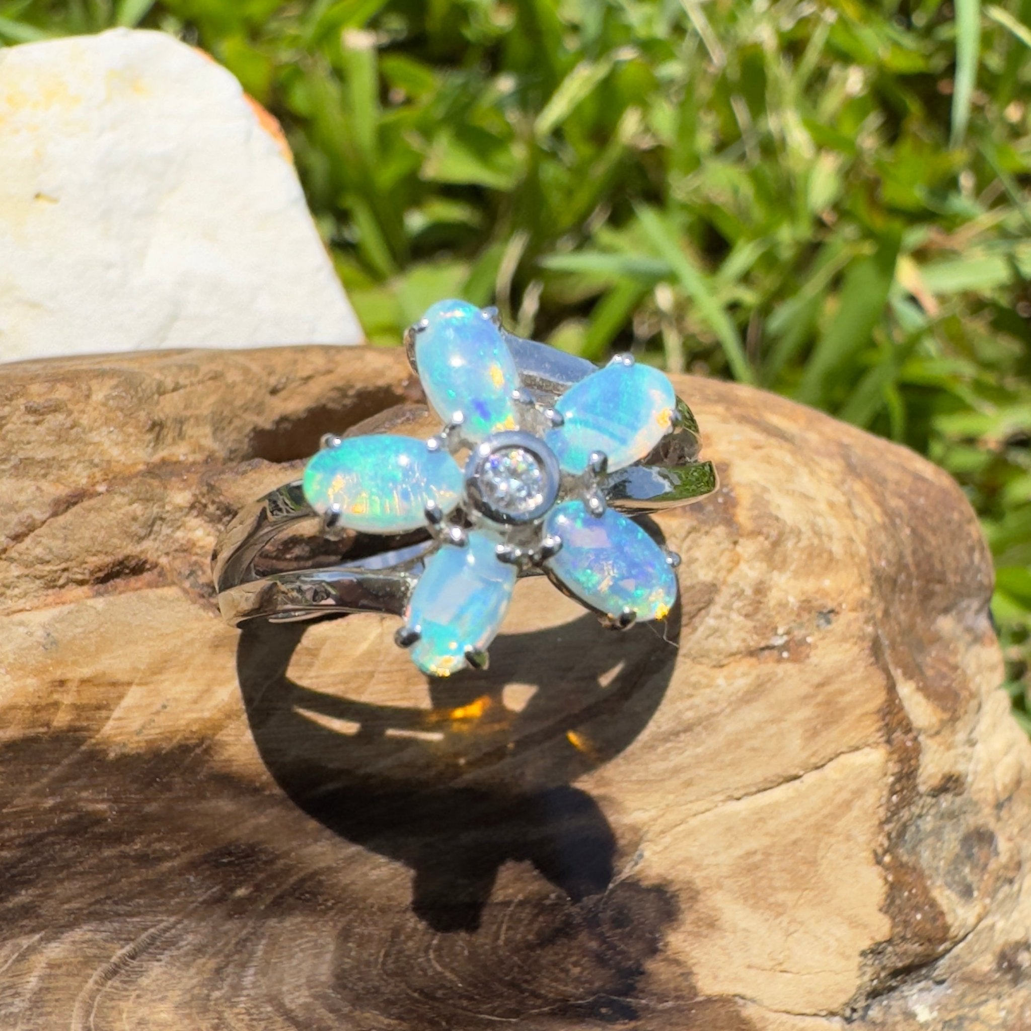 Jervis Blue Bloom – 1.5ct Solid Lightning Ridge Crystal Opal 925 Sterling Silver Ring