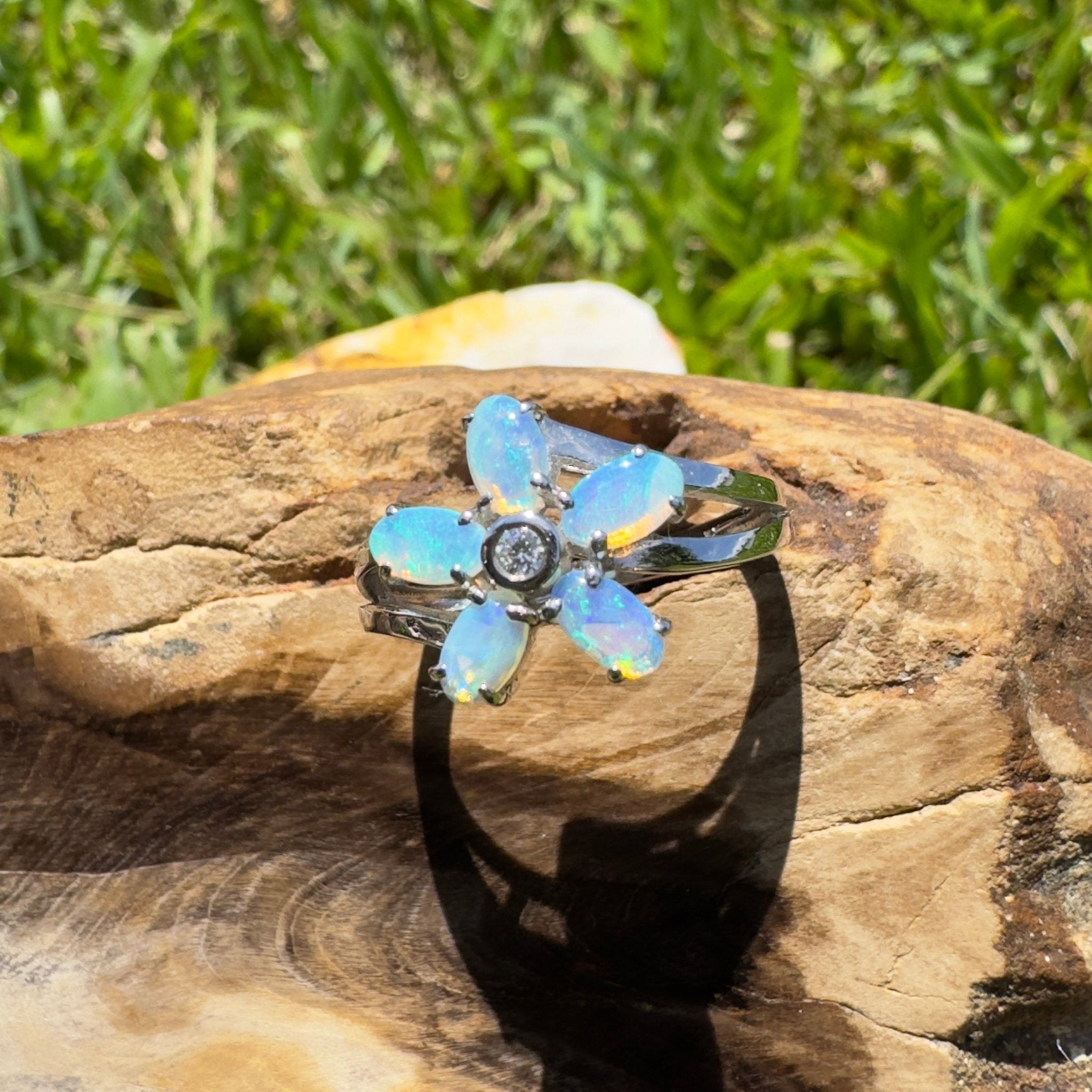 Jervis Blue Bloom – 1.5ct Solid Lightning Ridge Crystal Opal 925 Sterling Silver Ring