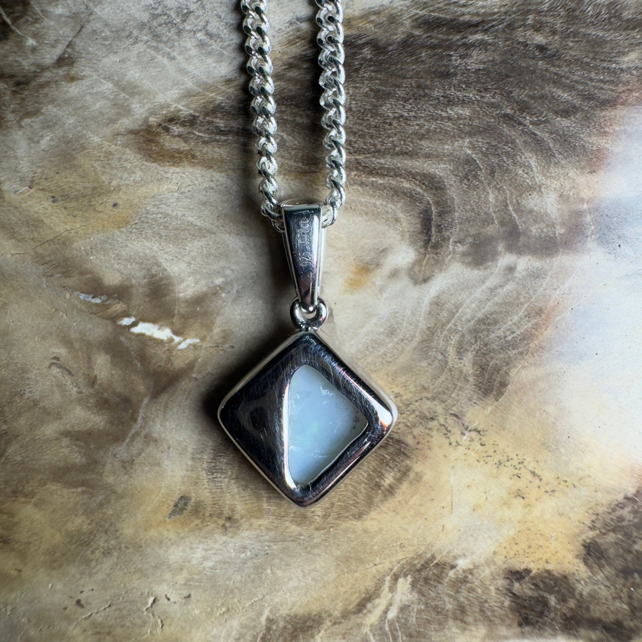 Kanku Glow ~ 0.78ct Coober Pedy Opal 925 Silver Pendant