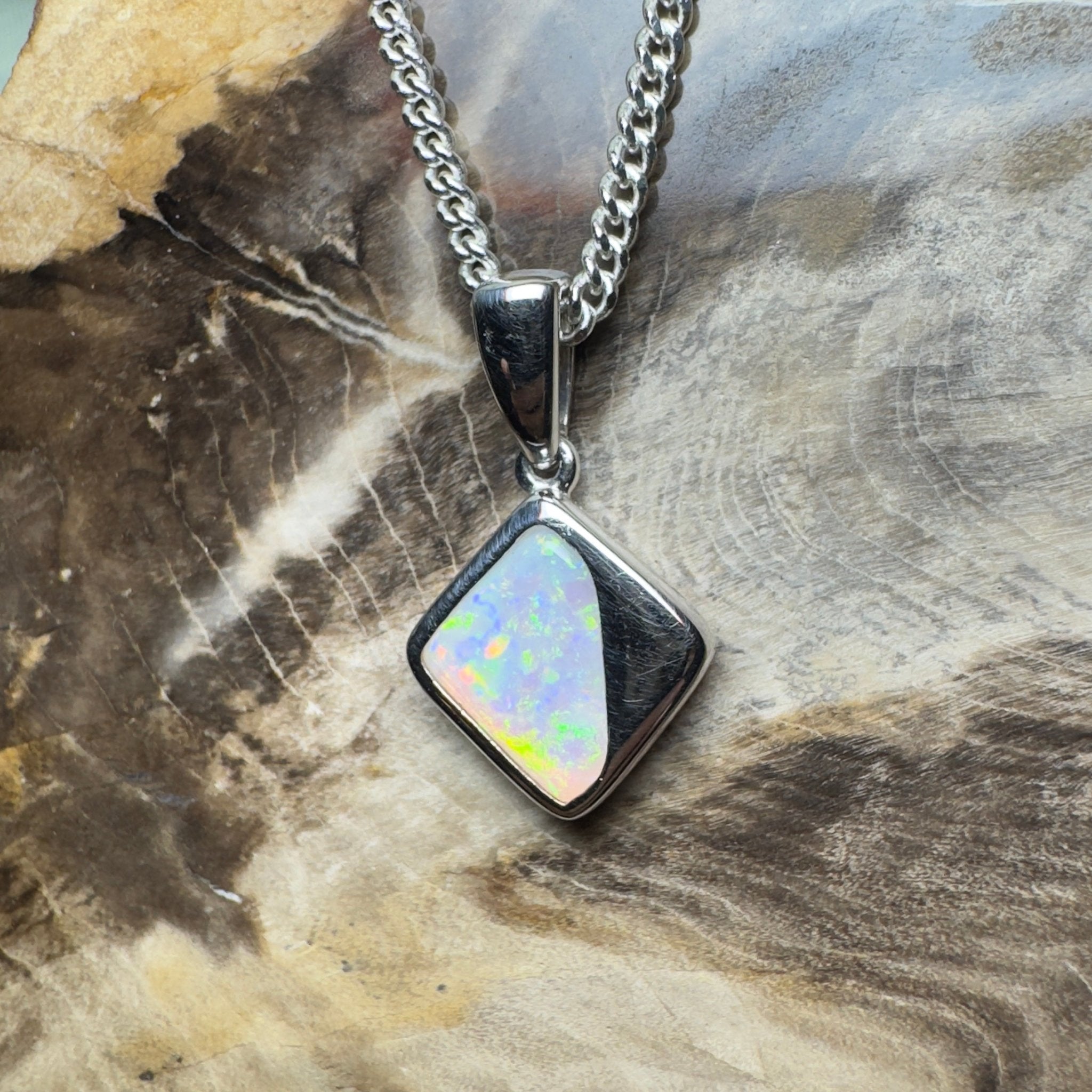 Kanku Glow ~ 0.78ct Coober Pedy Opal 925 Silver Pendant