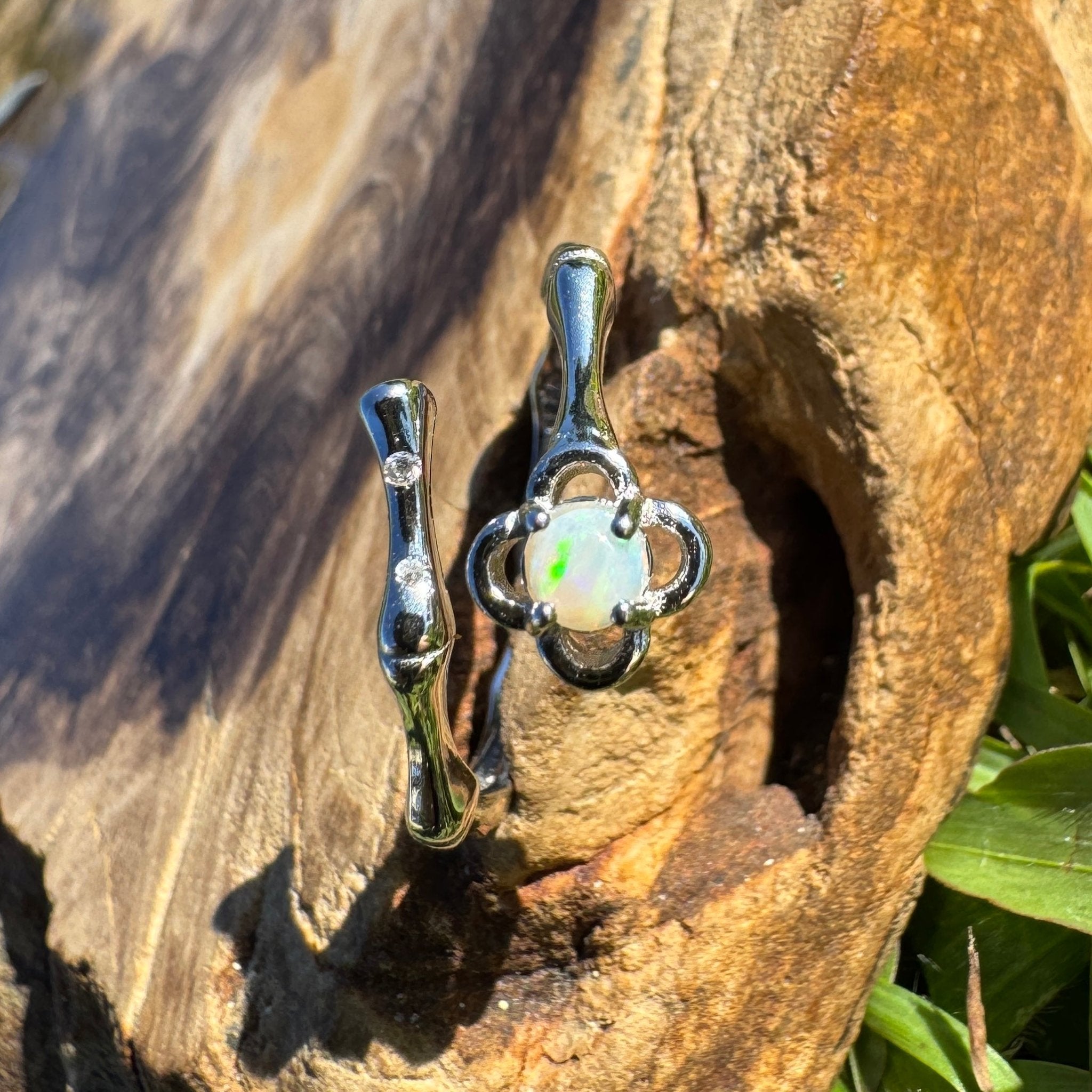 King Island Rise ~ 0.1ct Solid Lightning Ridge Opal 925 Silver Ring
