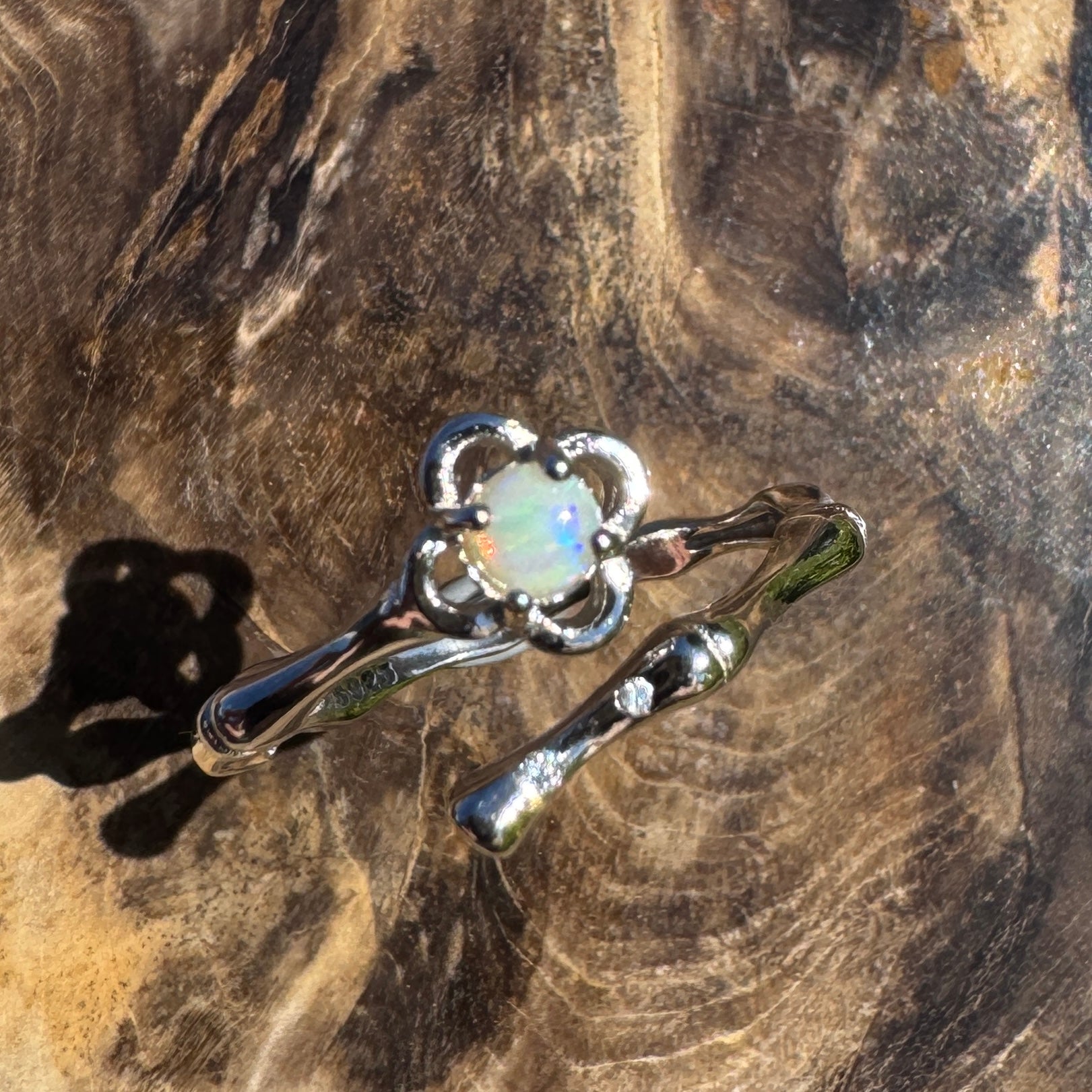 King Island Rise ~ 0.1ct Solid Lightning Ridge Opal 925 Silver Ring