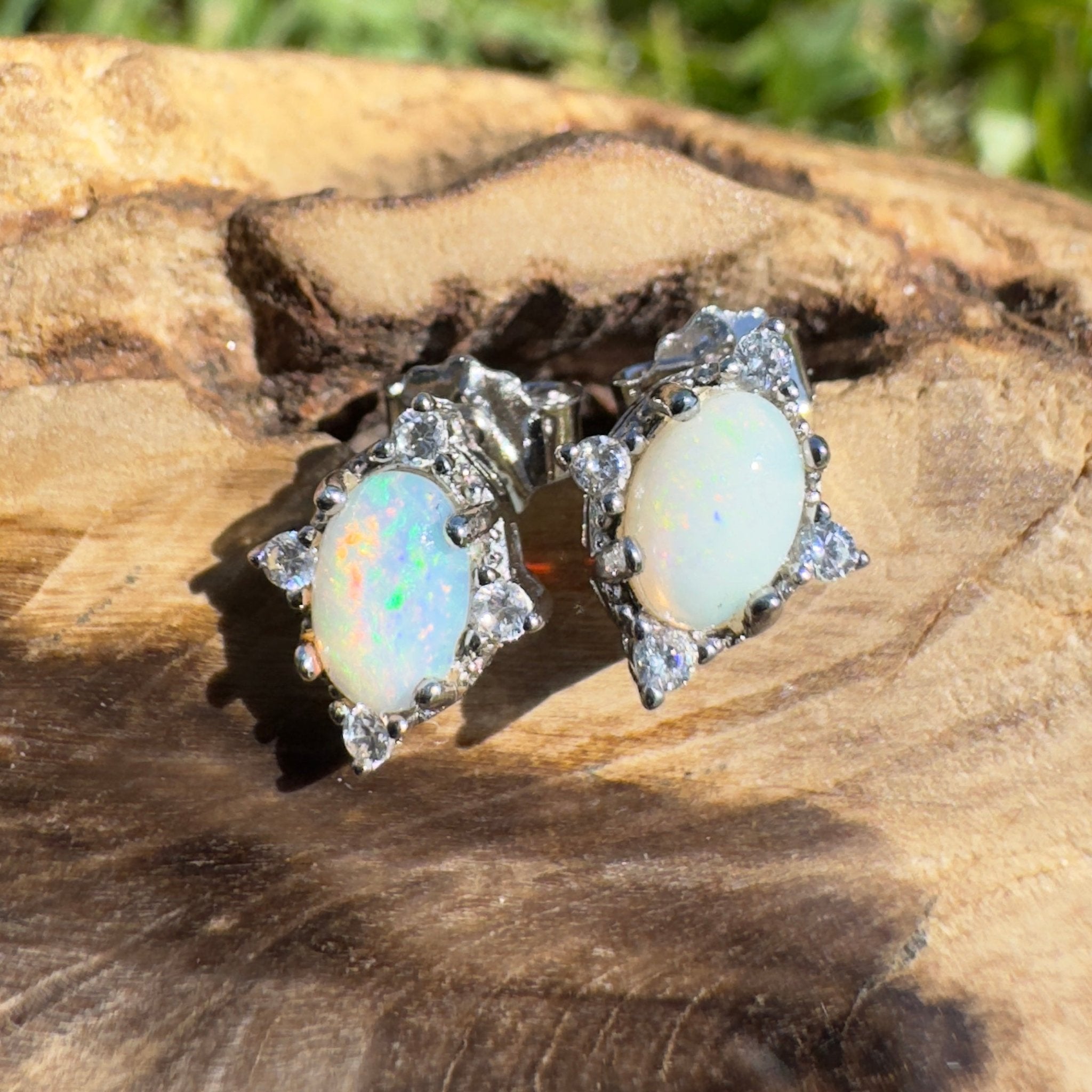 Kosciuszko Light - 0.6ct Coober Pedy Opal 925 Silver Earrings