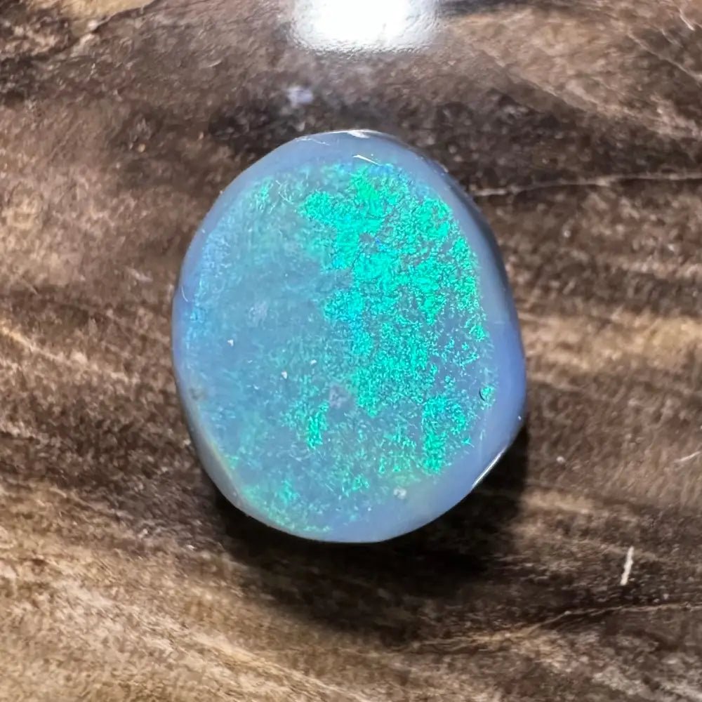 Lightning Ridge Black Opal 1.6carat Solid Hand - Cut