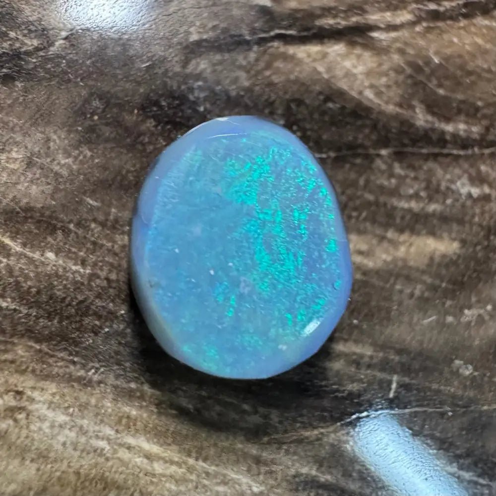 Lightning Ridge Black Opal 1.6carat Solid Hand - Cut