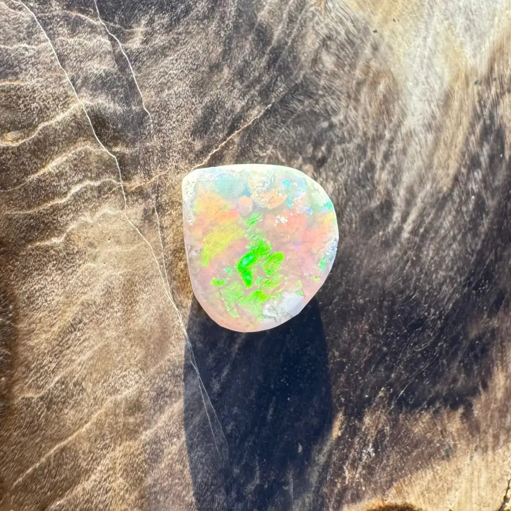 Iridescent opal gemstone from Lightning Ridge displaying vibrant Color Play