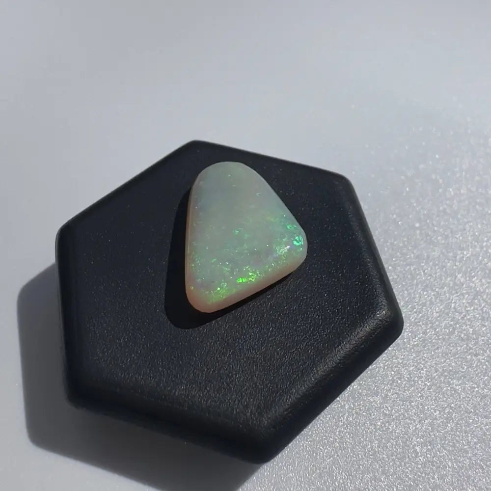Lightning Ridge Opal 2.4carat Solid Hand - Cut