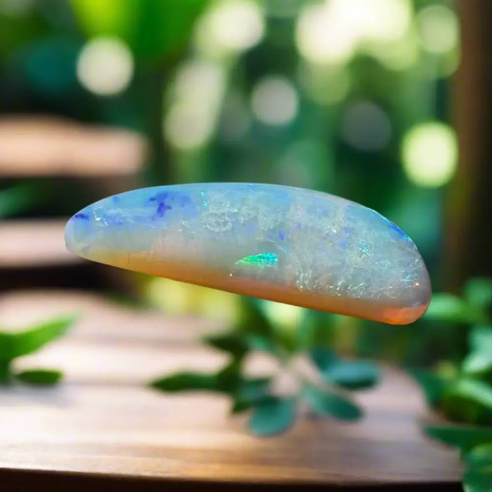 Lightning Ridge Opal 3.2carat Solid Hand - Cut