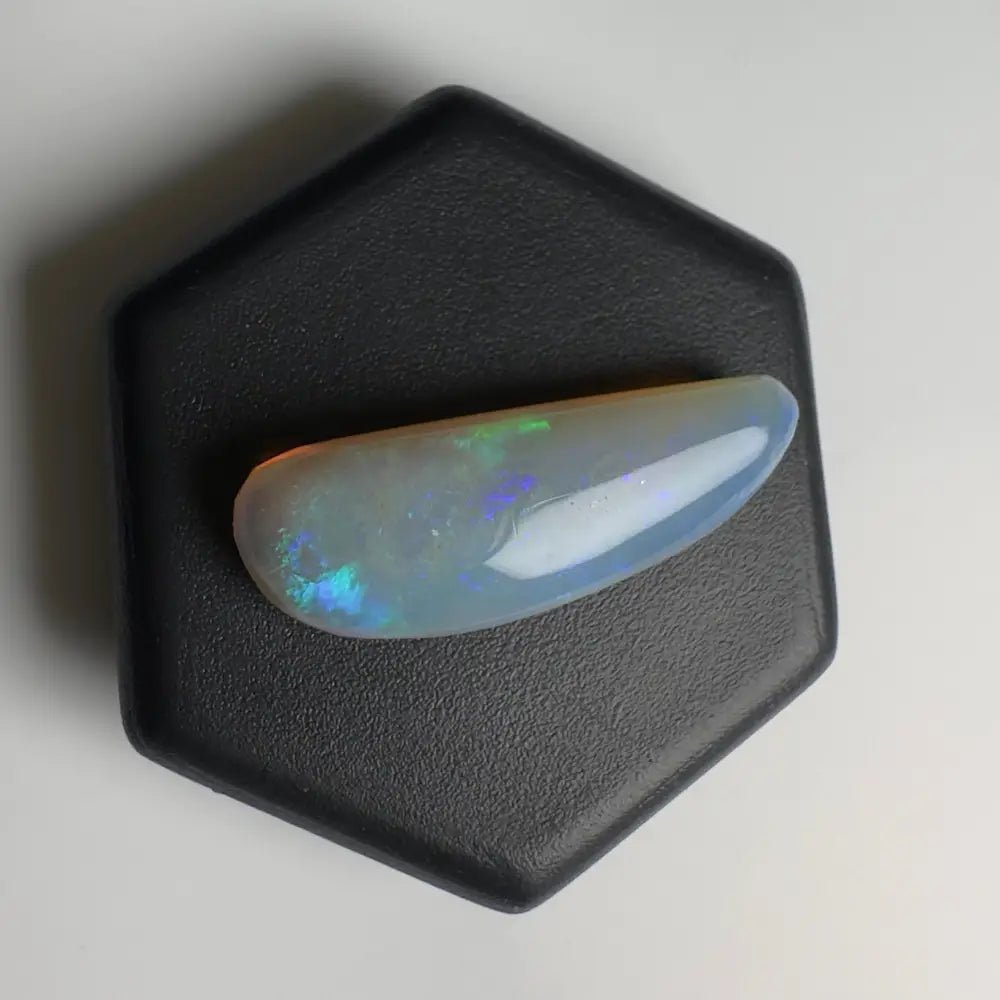 Lightning Ridge Opal 3.2carat Solid Hand - Cut
