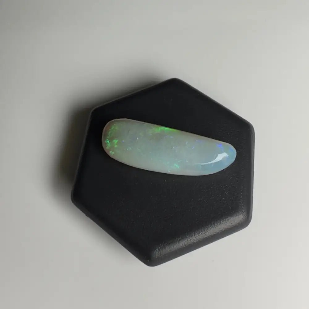 Lightning Ridge Opal 3.2carat Solid Hand - Cut