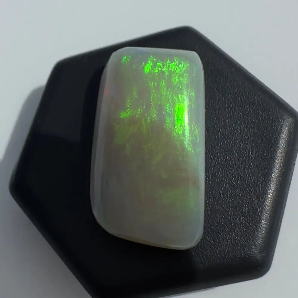 Lightning Ridge Opal 7.7 carat Solid Hand - Cut