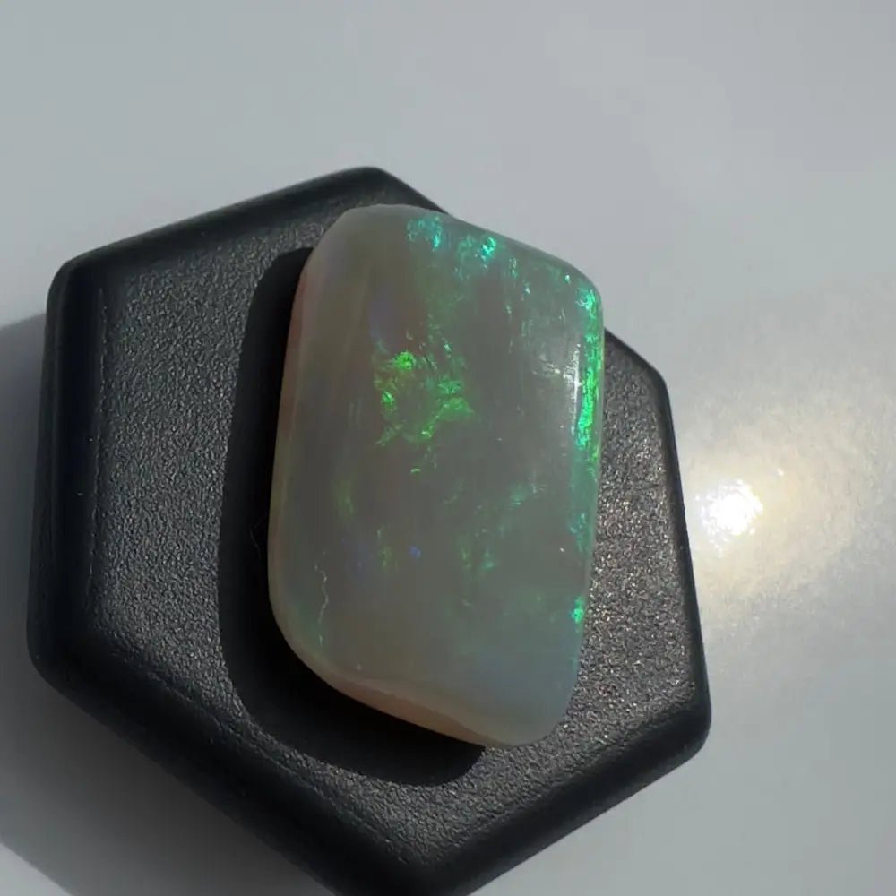 Lightning Ridge Opal 7.7 carat Solid Hand - Cut