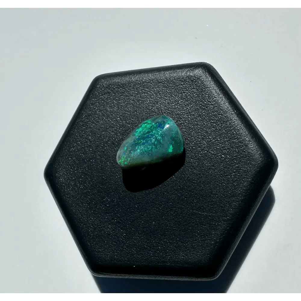 Lightning Ridge Semi Black Opal 0.8carat Solid Hand - Cut
