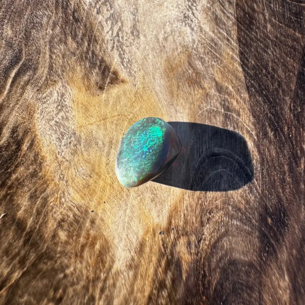 Lightning Ridge Semi Black Opal 0.8carat Solid Hand - Cut