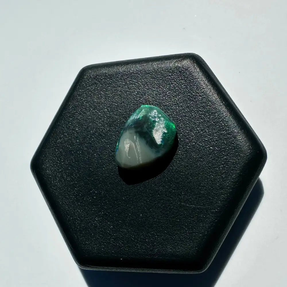 Lightning Ridge Semi Black Opal 0.8carat Solid Hand - Cut