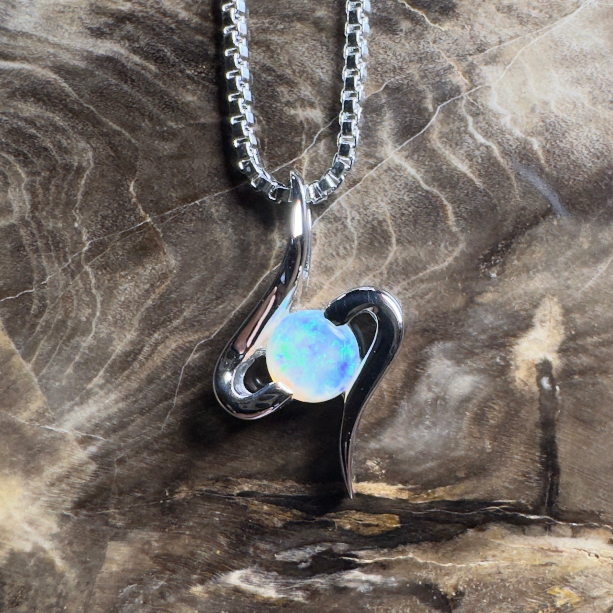 Litchfield Flow ~ 0.3ct Coober Pedy Opal 9ct White Gold Pendant