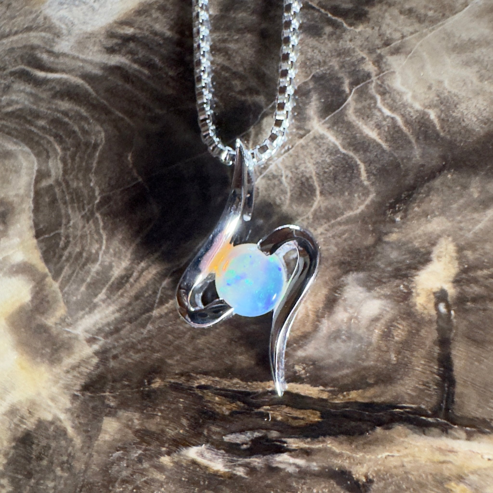 Litchfield Flow ~ 0.3ct Coober Pedy Opal 9ct White Gold Pendant