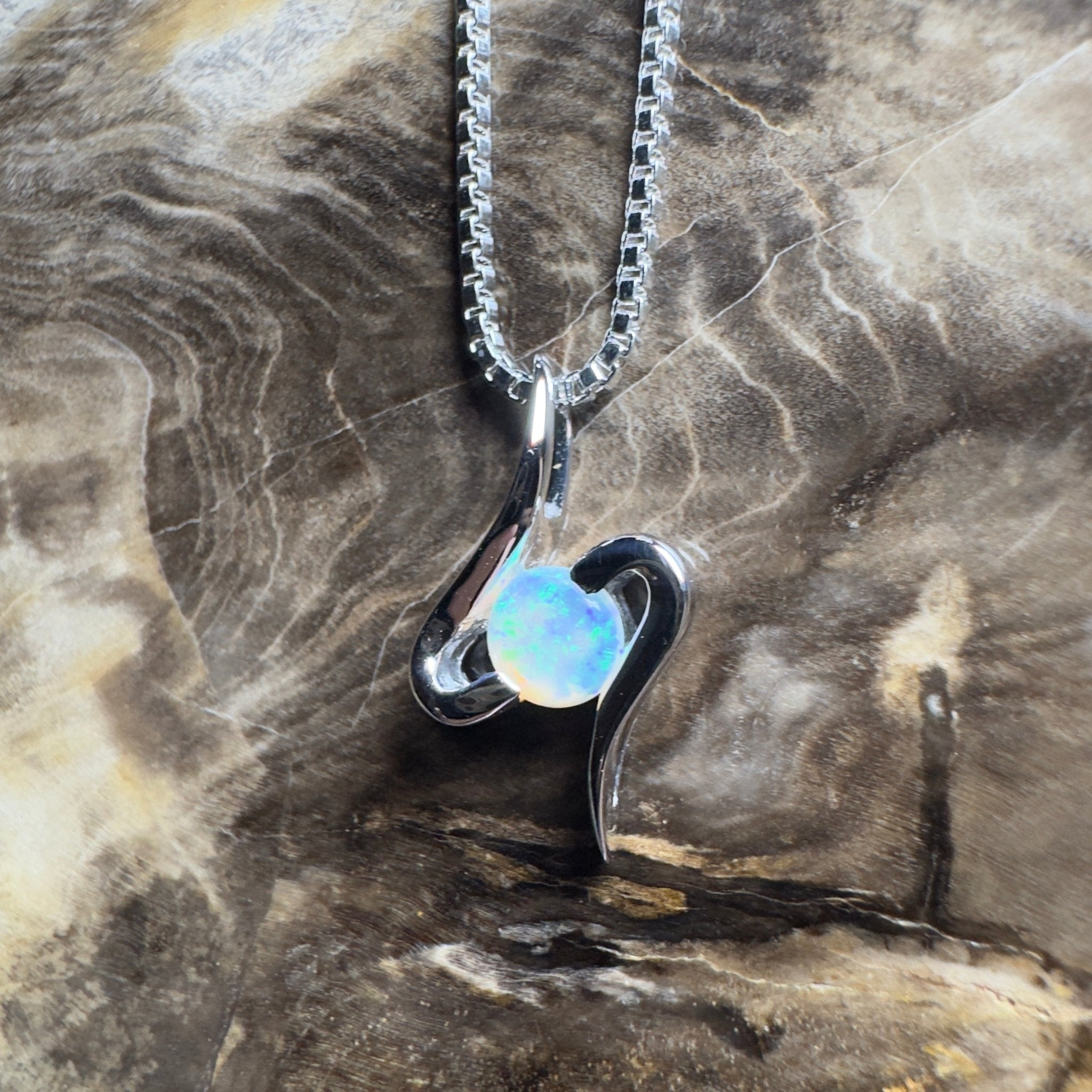 Litchfield Flow ~ 0.3ct Coober Pedy Opal 9ct White Gold Pendant