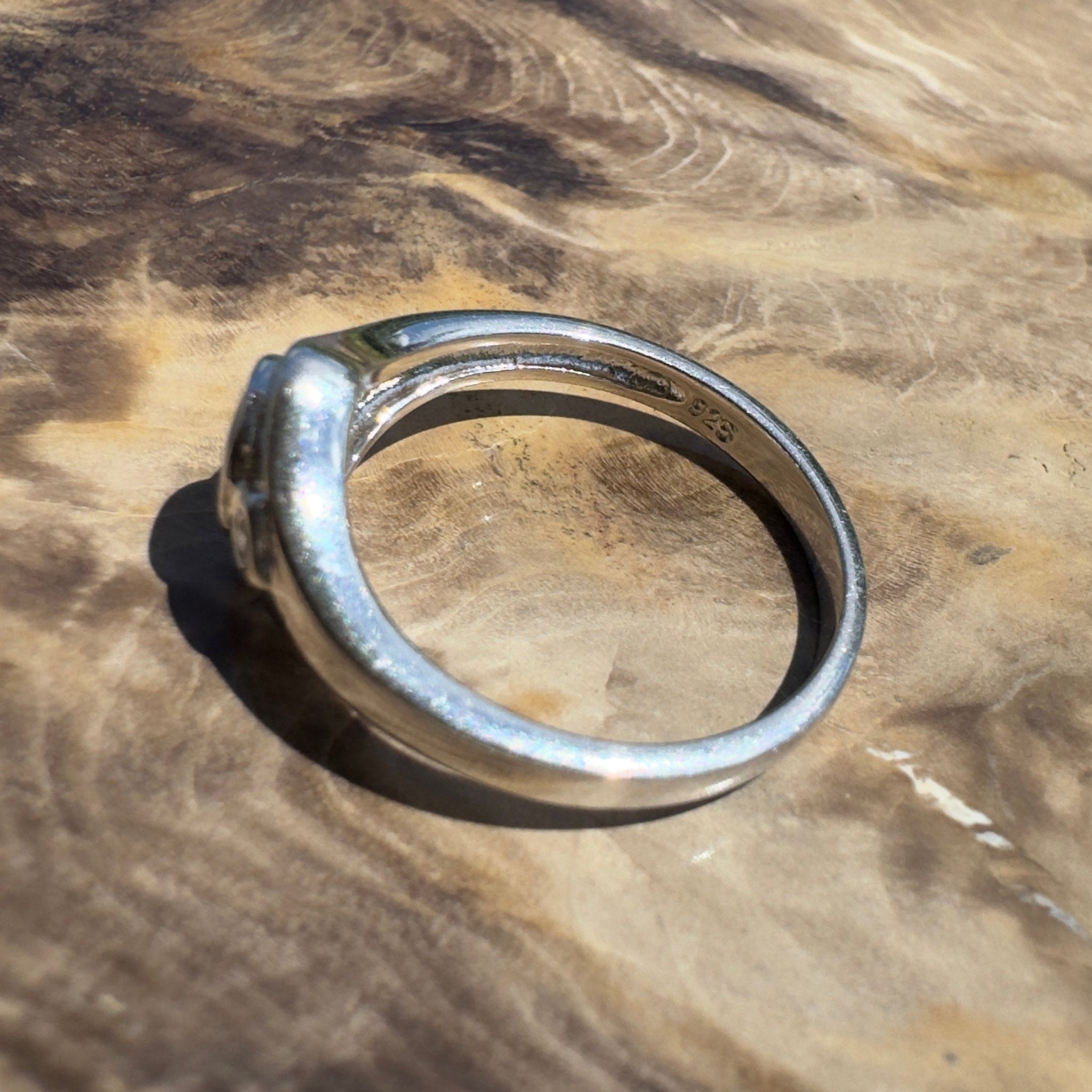 Lord Howe Island Greenlight – 0.4ct Solid Lightning Ridge Crystal Opal 925 Sterling Silver Ring