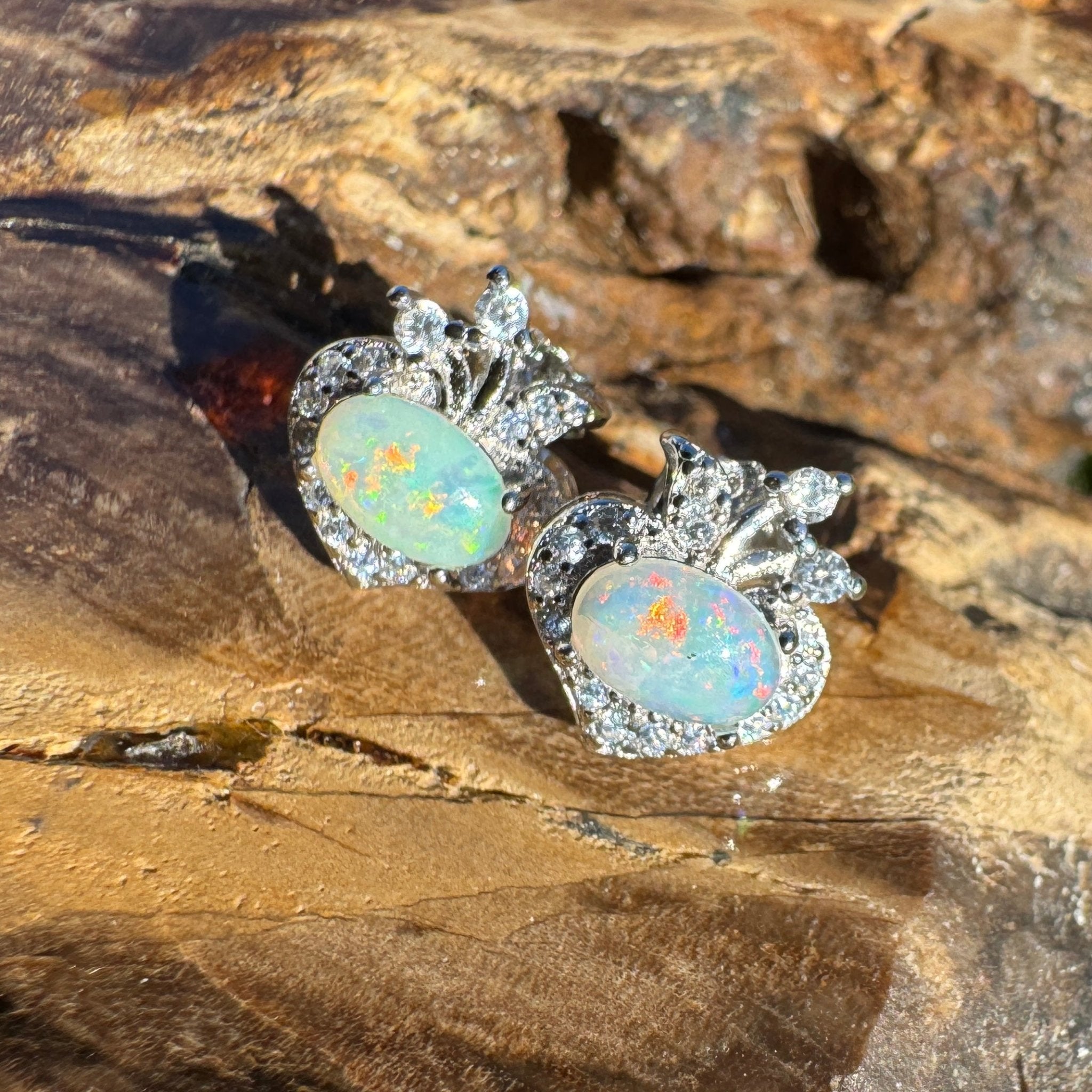 Marrawah Flow - 0.6ct Coober Pedy Opal 925 Silver Apple Earrings