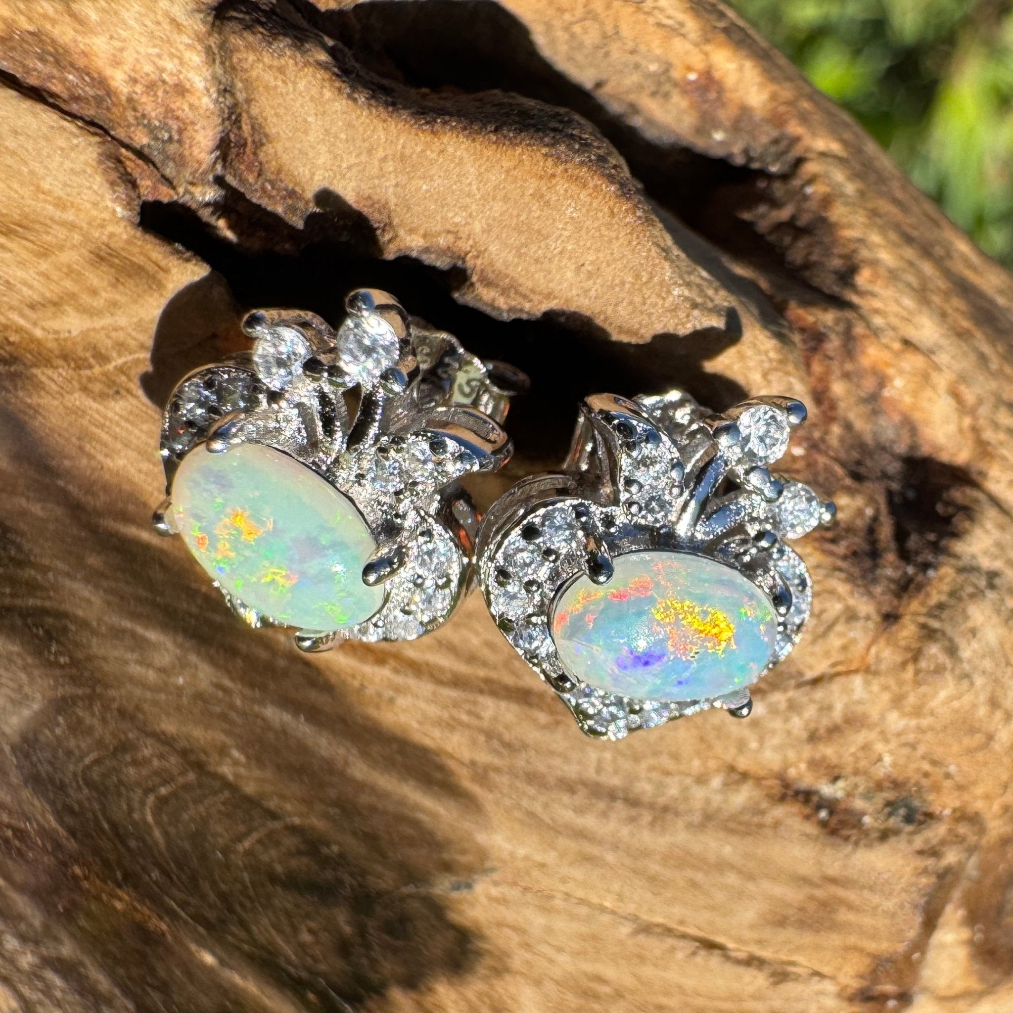 Marrawah Flow - 0.6ct Coober Pedy Opal 925 Silver Apple Earrings