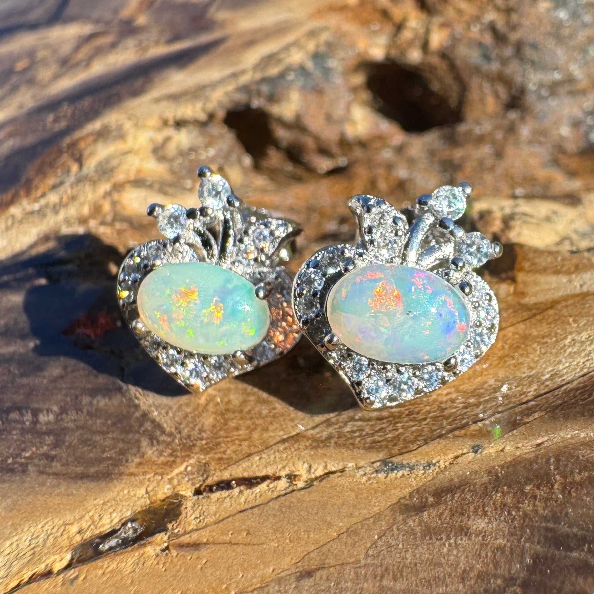 Marrawah Flow - 0.6ct Coober Pedy Opal 925 Silver Apple Earrings