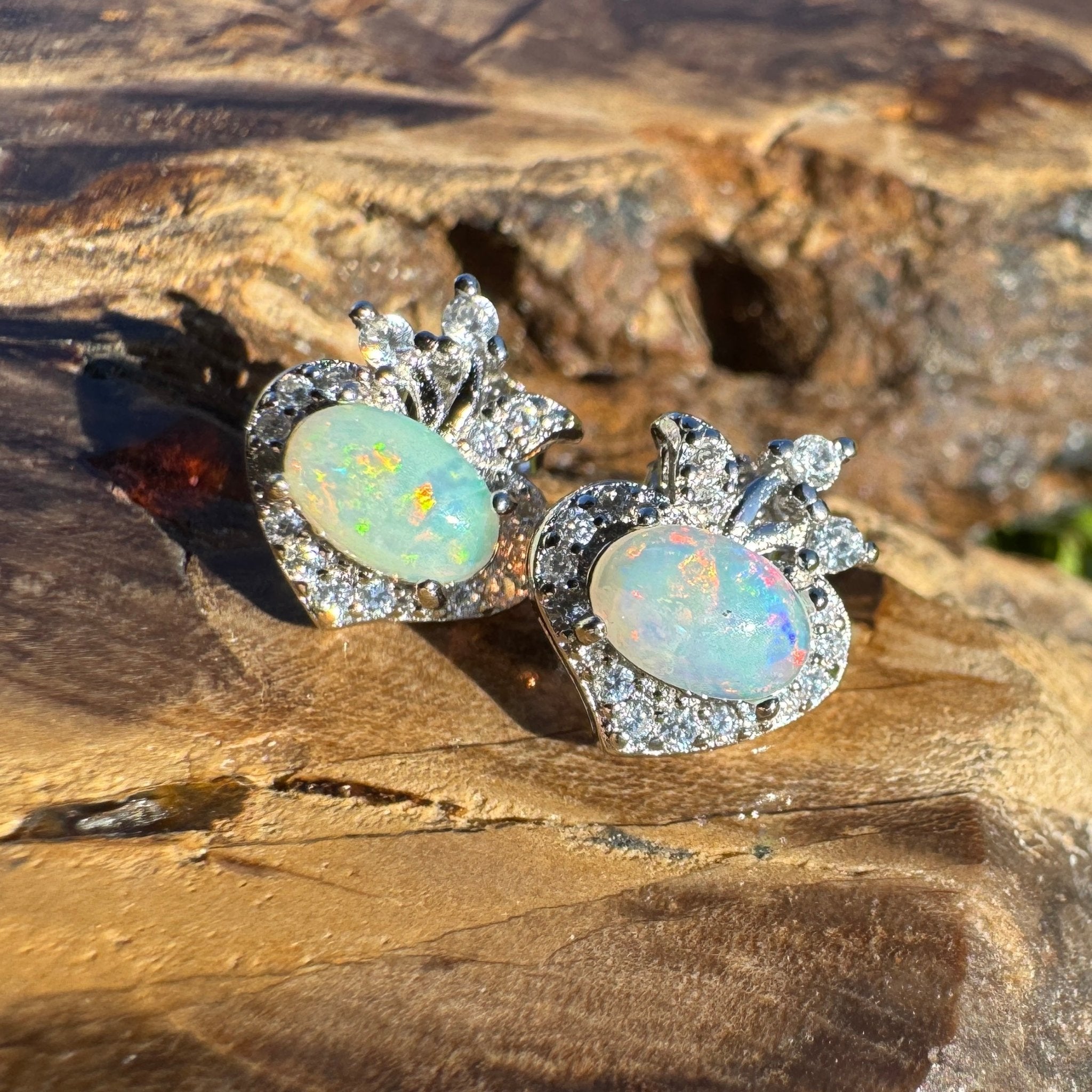 Marrawah Flow - 0.6ct Coober Pedy Opal 925 Silver Apple Earrings