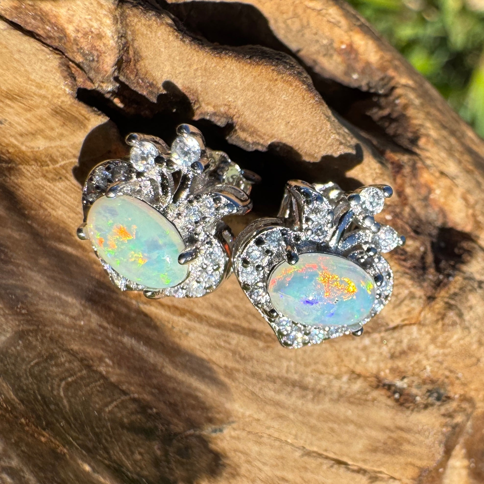 Marrawah Flow - 0.6ct Coober Pedy Opal 925 Silver Apple Earrings