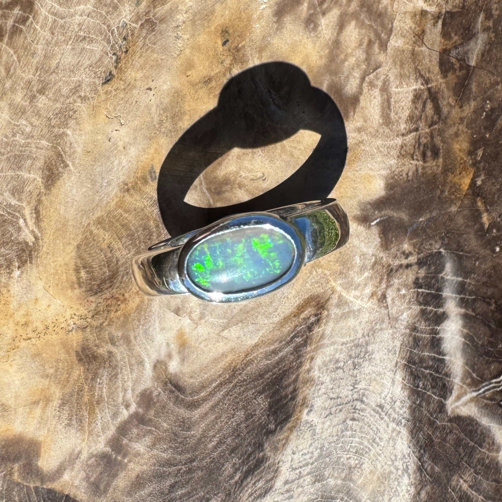 Mintabie Horizon – 1ct Solid Lightning Ridge Opal 925 Sterling Silver Ring