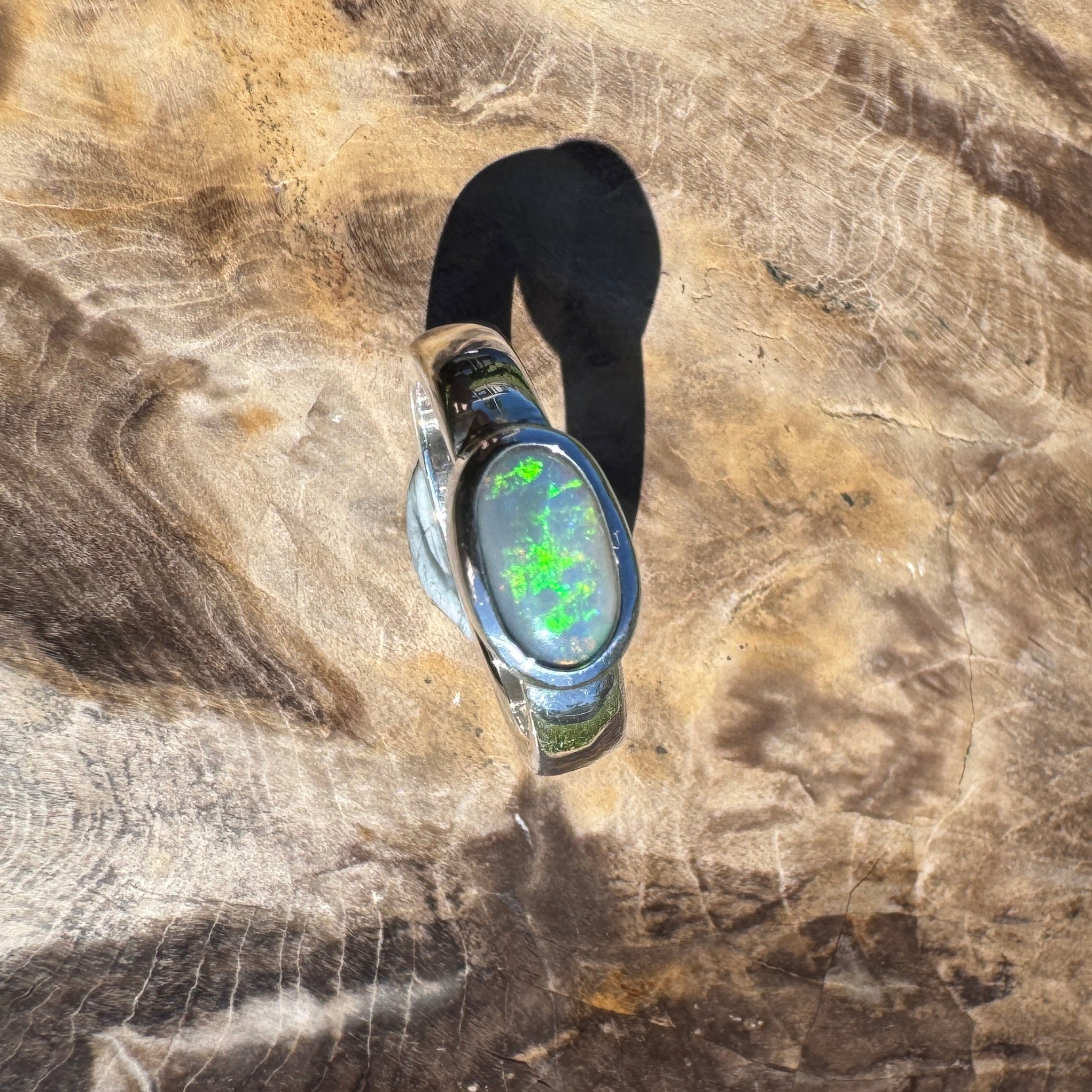 Mintabie Horizon – 1ct Solid Lightning Ridge Opal 925 Sterling Silver Ring