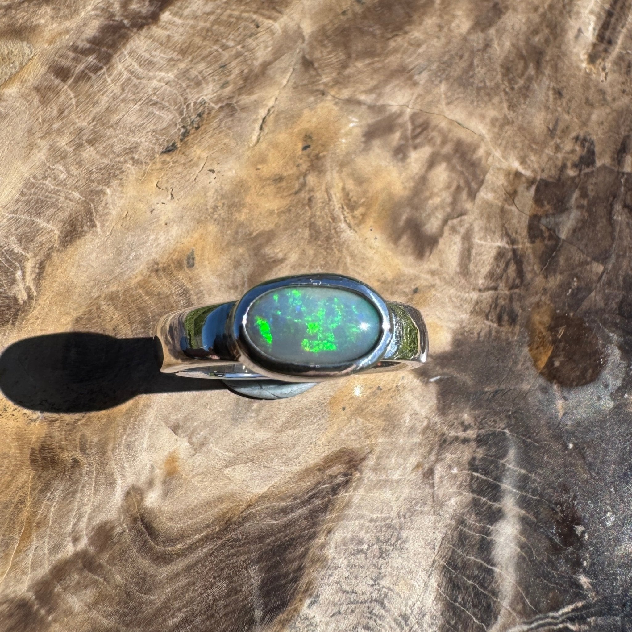 Mintabie Horizon – 1ct Solid Lightning Ridge Opal 925 Sterling Silver Ring