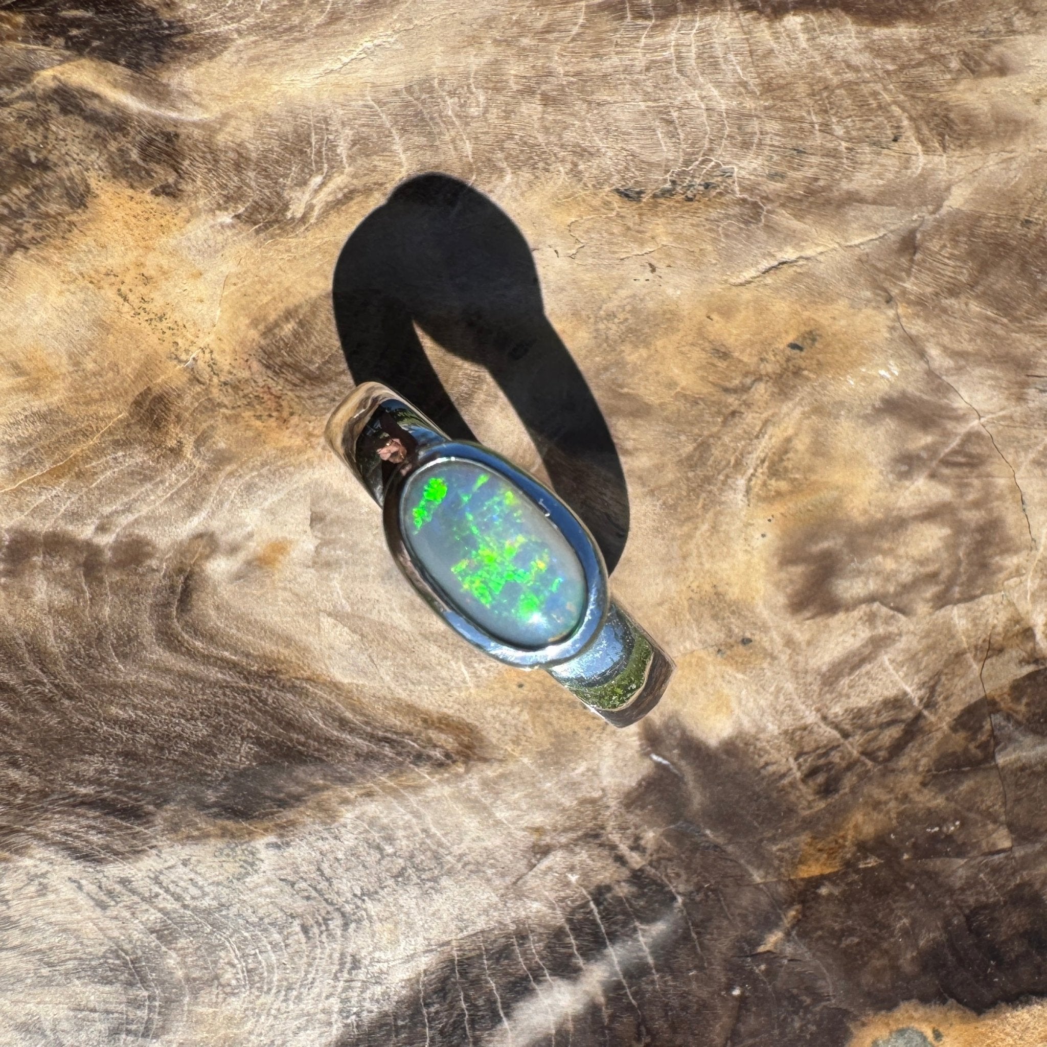 Mintabie Horizon – 1ct Solid Lightning Ridge Opal 925 Sterling Silver Ring